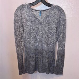 Kühl Women’s Small Paisley Long Sleeve Basel Hoodie